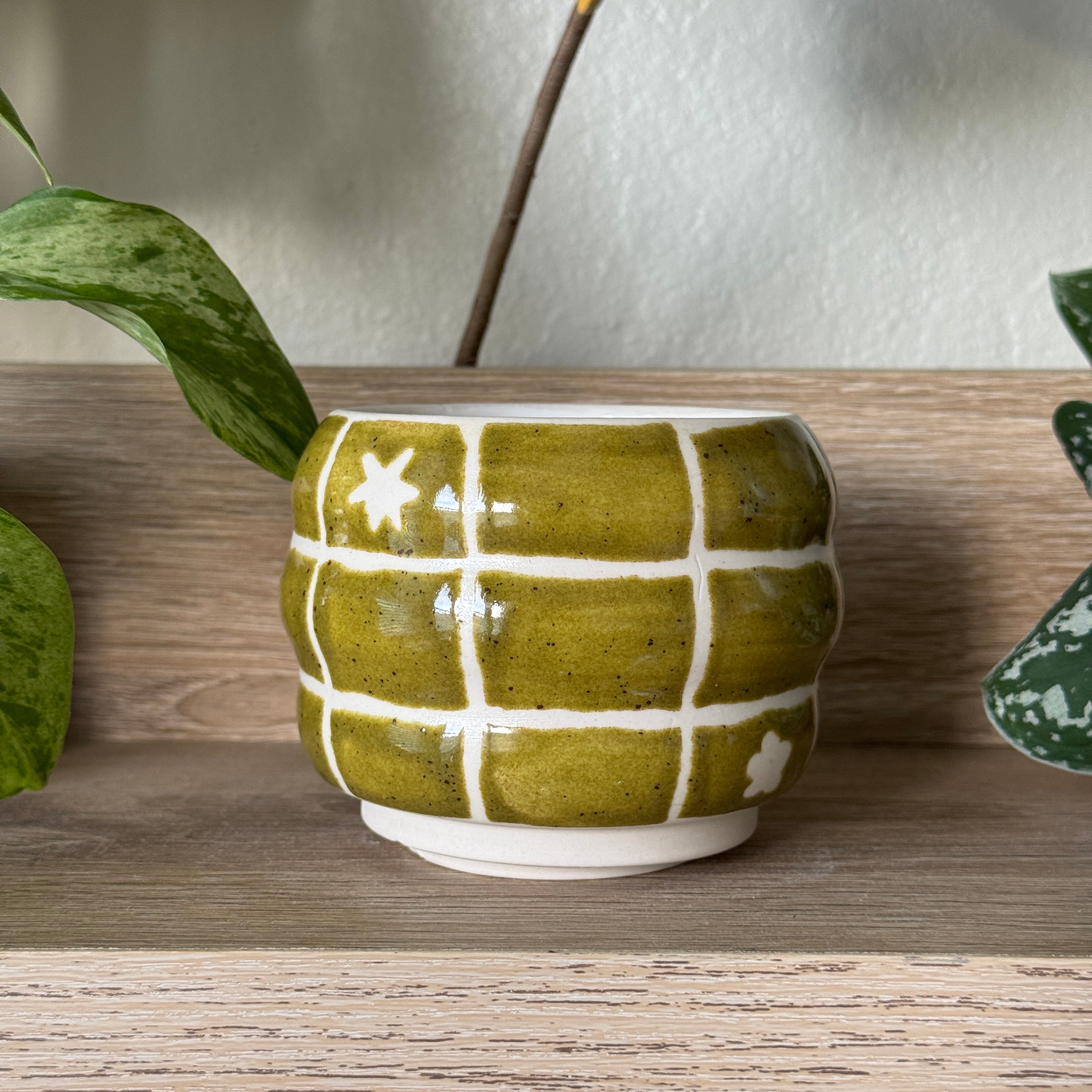 gridded sky bowl