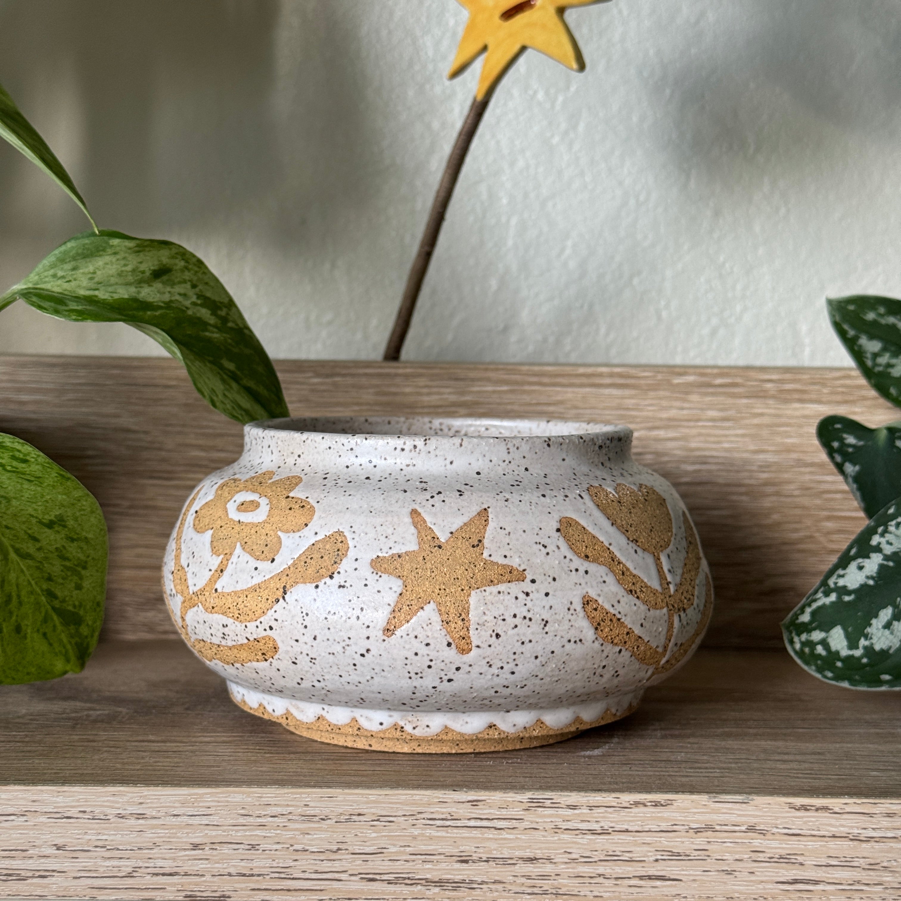 wildflower catchall