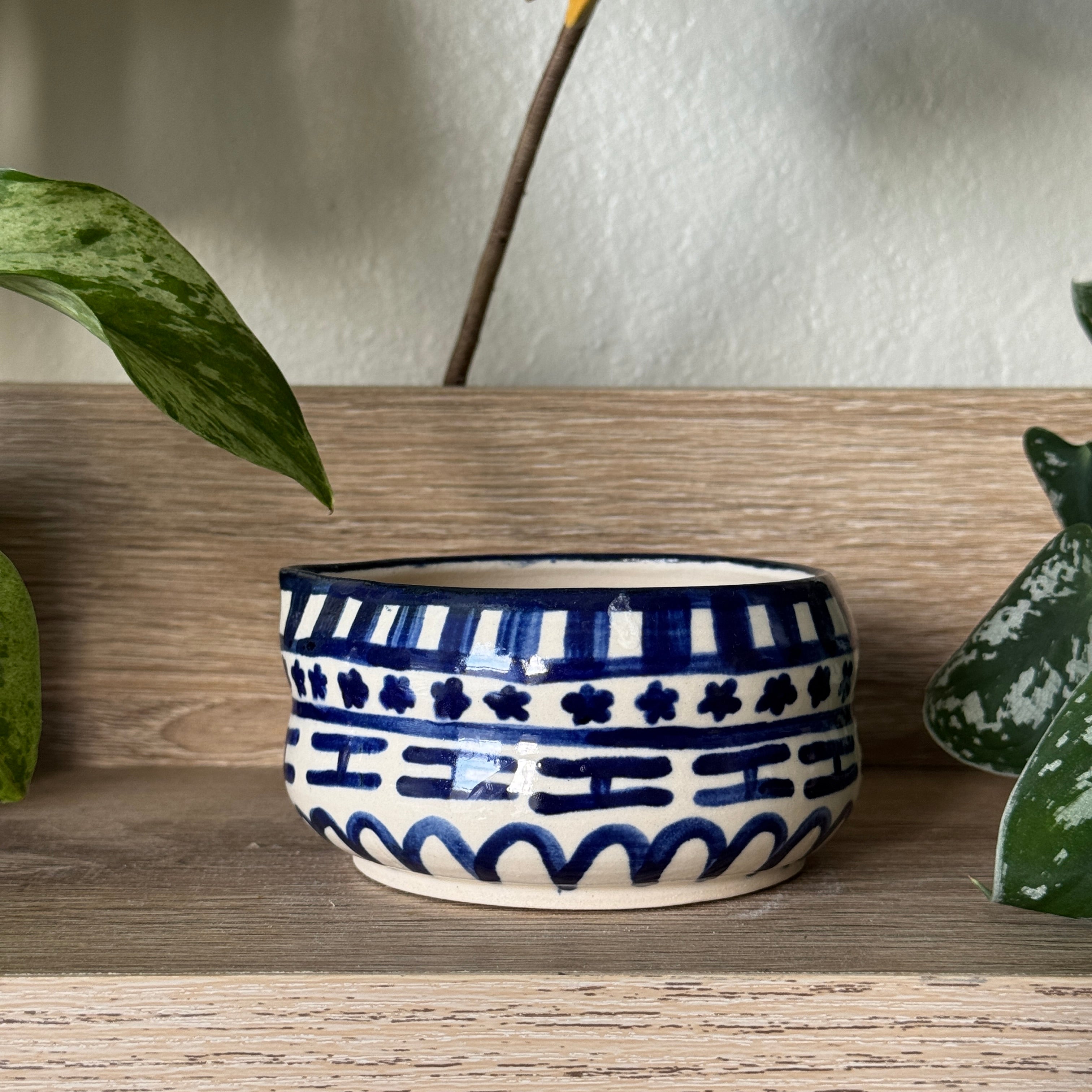 porcelain whisking tea 茶 bowl