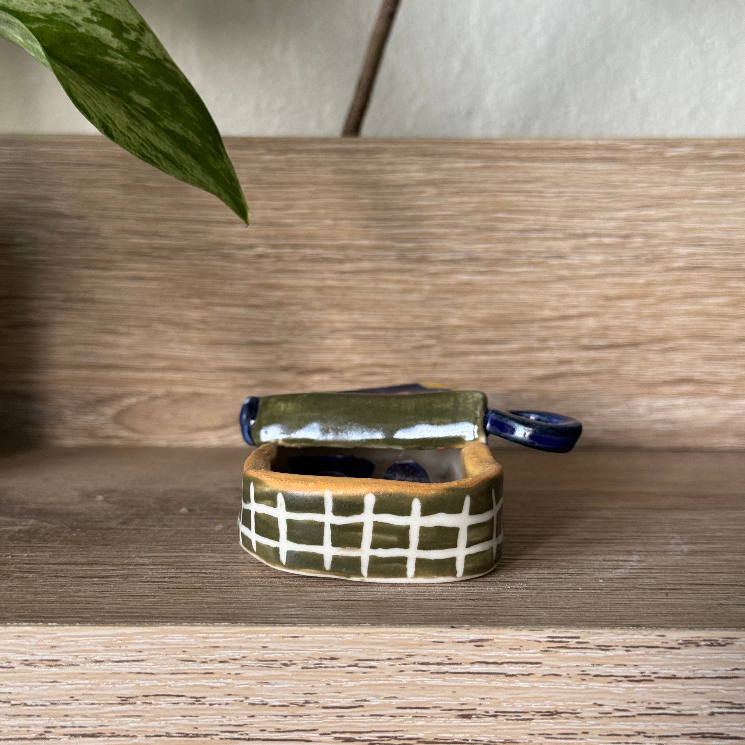 porcelain sardine keepsake