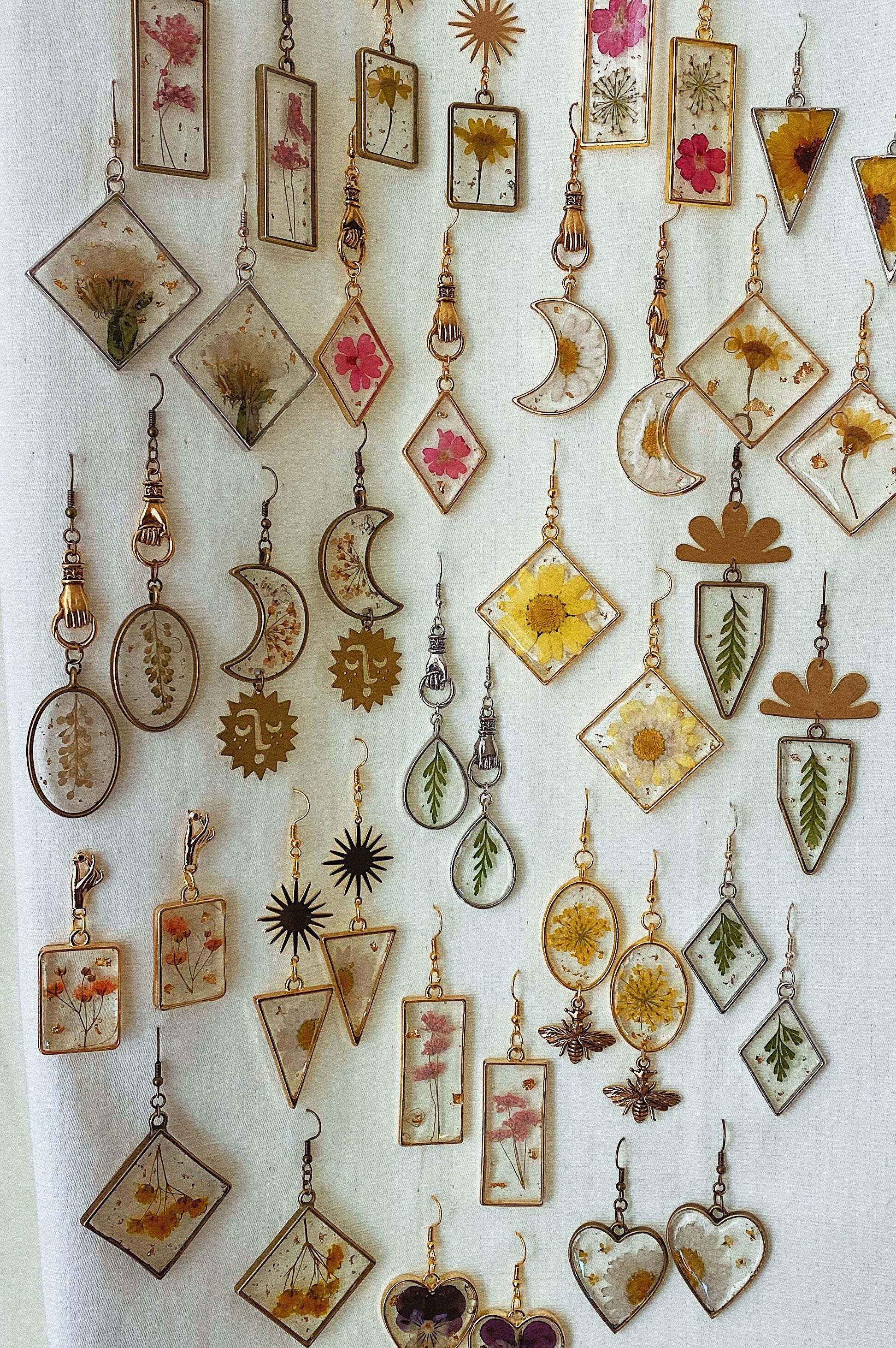 pocket garden earrings | single dangle