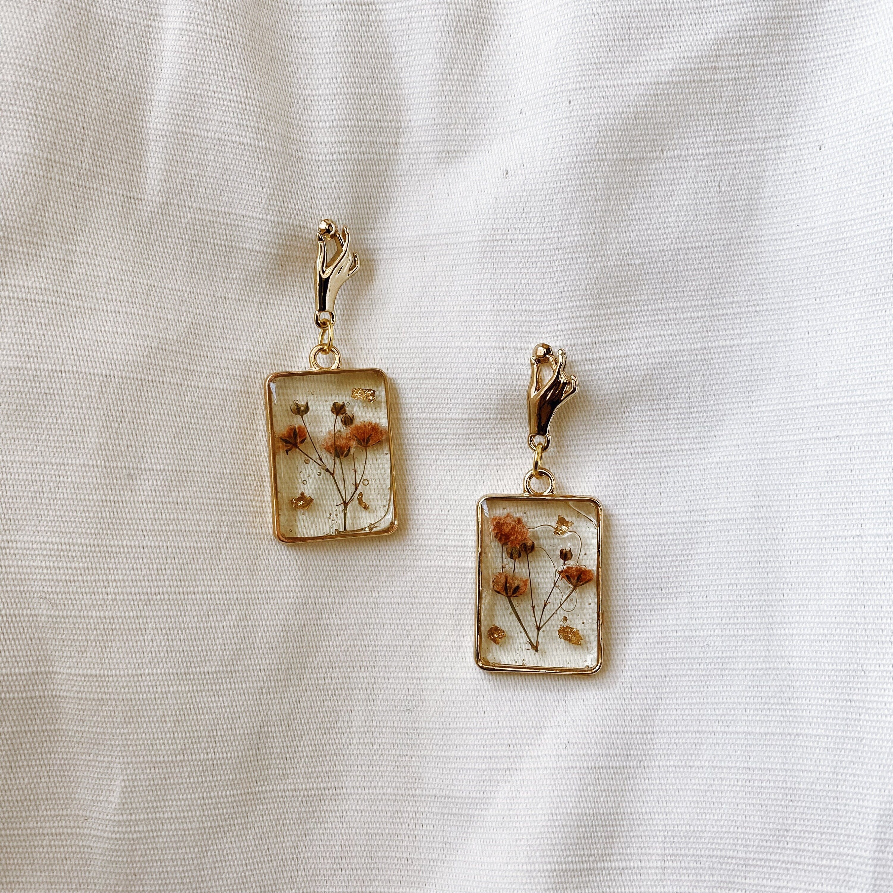 pocket garden earrings | single dangle